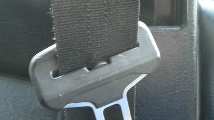 seat belt buckle bypass