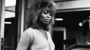 Daily Trivia (november 11, 2025) Tina Turner and General Knowledge Quiz Featured Image